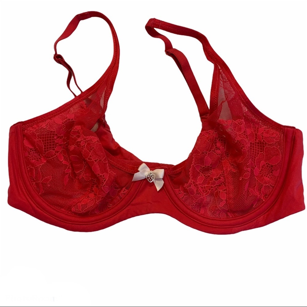 Victoria’s Secret Body by Victoria Unlined Red Demi Bra Sise 34C